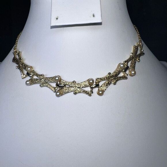 Vintage MCM Gold Tone With Faux Pearl Branch Choker Necklace - Picture 1 of 6